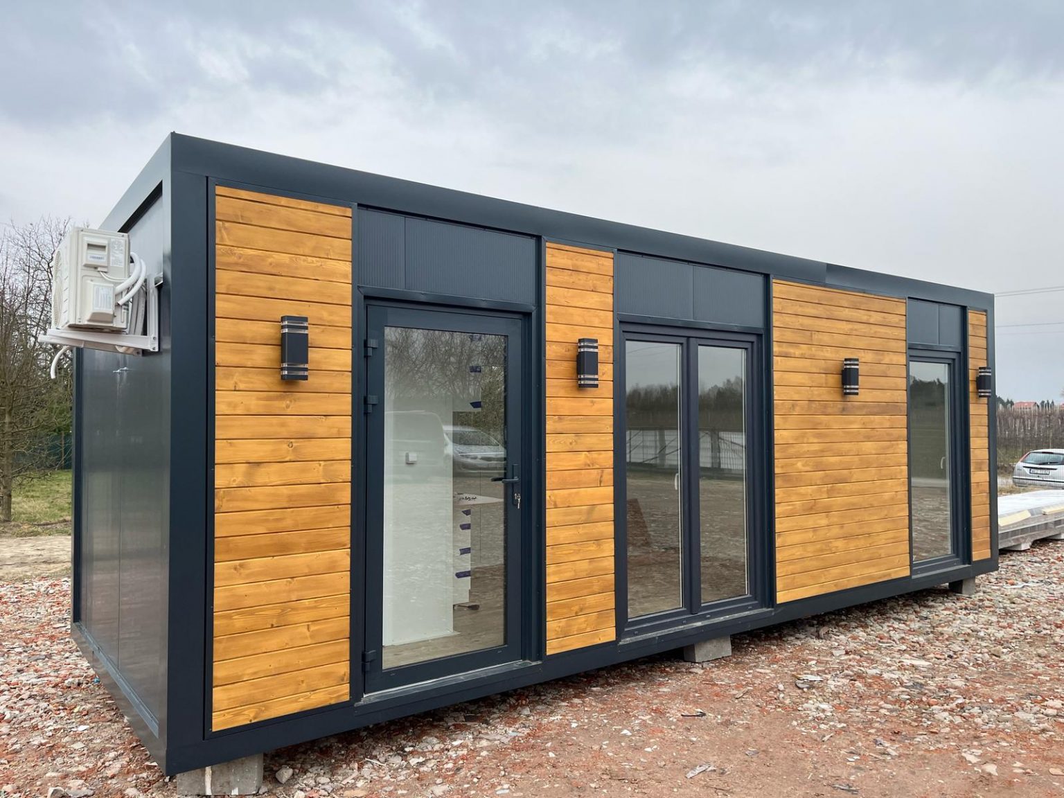 CONTENEDOR HABITABLE 8,0 X 3,0 M