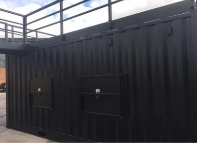 CONTENEDOR DE ENVIO DE 20 PIES CONVERTIDO EN BARRA