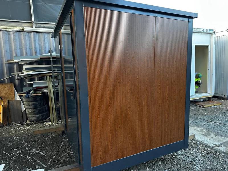 CONTENEDOR SANITARIO DOBLE DE 2 CABINAS